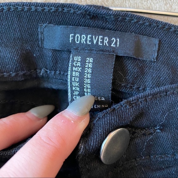 Forever 21 Ripped Skinny Jeans โ Size 26 - Picture 6 of 6